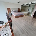 Luxury Duplex-Bridge View-Walk To Lotte Mall