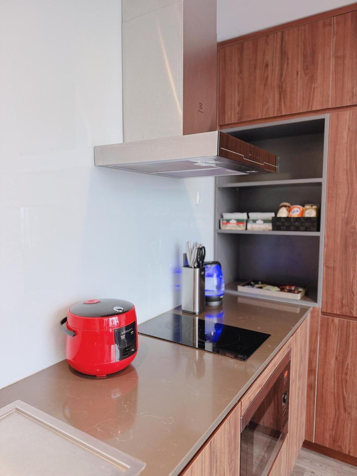 Luxury Duplex-bridge View-walk To Lotte Mall
