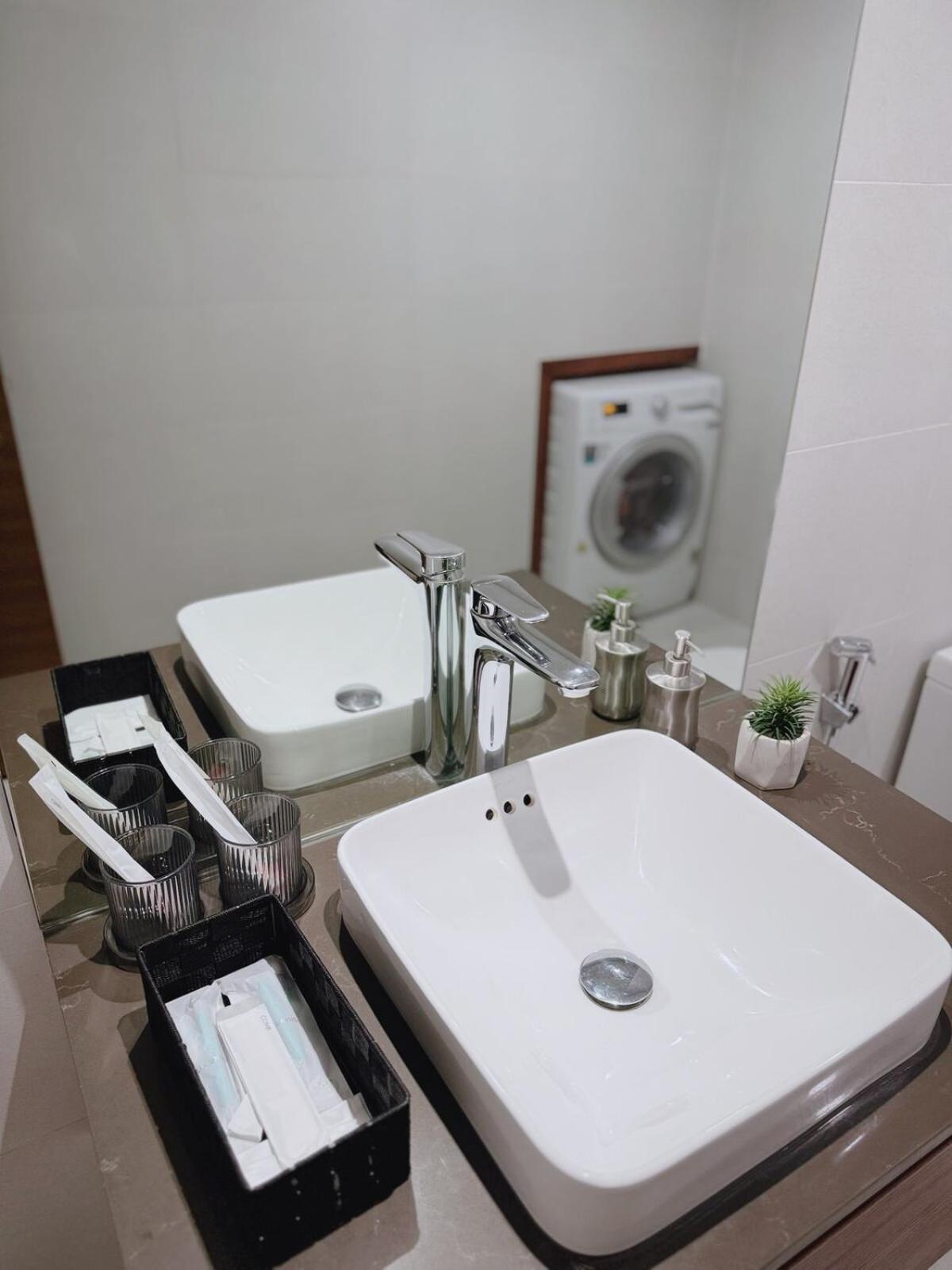 Căn hộ Luxury Duplex-bridge View-walk To Lotte Mall Hà Nội